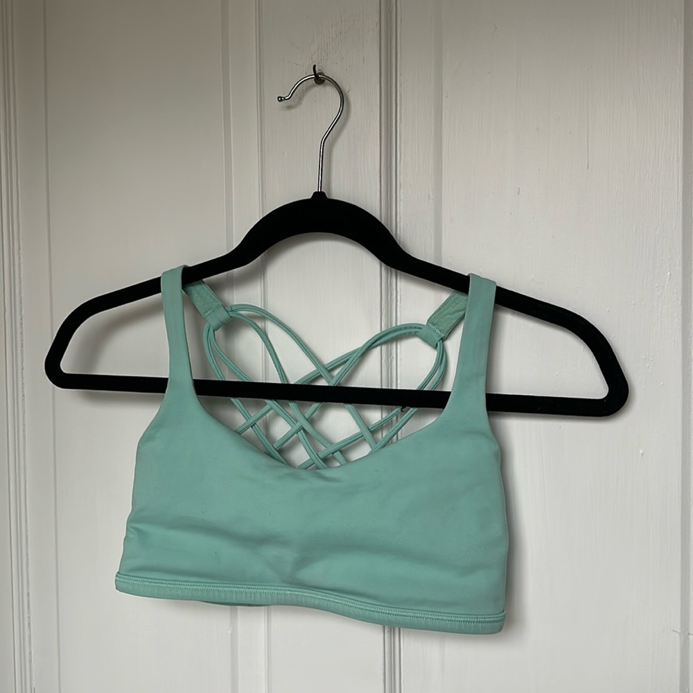 Lululemon Free to Be Wild Bra